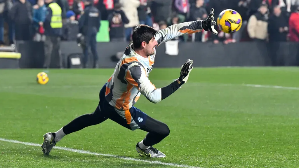 Thibaut Courtois antes de jogo do Real Madrid (Foto: IMAGO / ZUMA Press Wire)