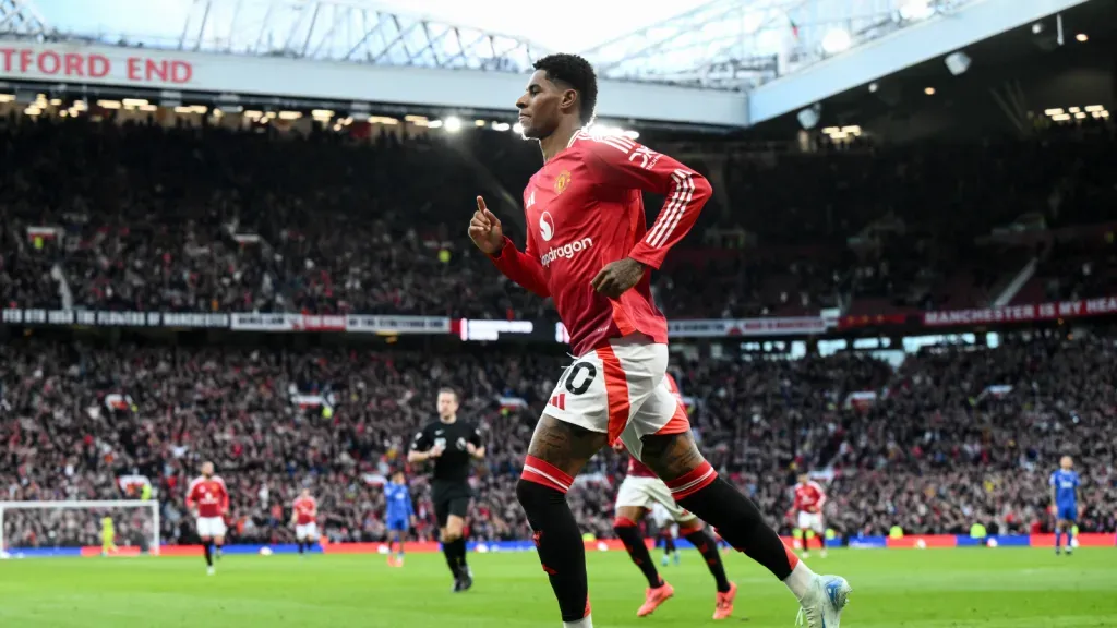 Rashford após marcar gol pelo Manchester United (Foto: IMAGO / News Images)