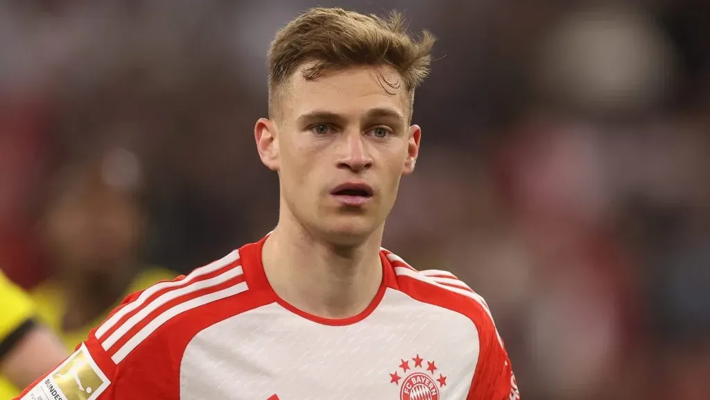 Kimmich, do Bayern de Munique, é alvo do Barcelona e do Manchester City (Photo by Alexander Hassenstein/Getty Images)
