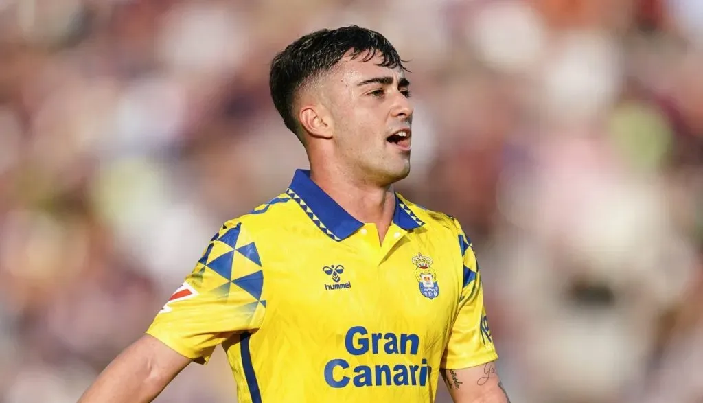 Alberto Moleiro em campo (IMAGO / Pressinphoto)