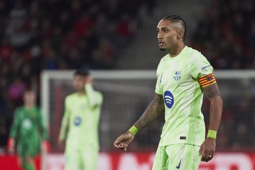 Raphinha no duelo diante do Mallorca (Photo by Rafa Babot/Getty Images)