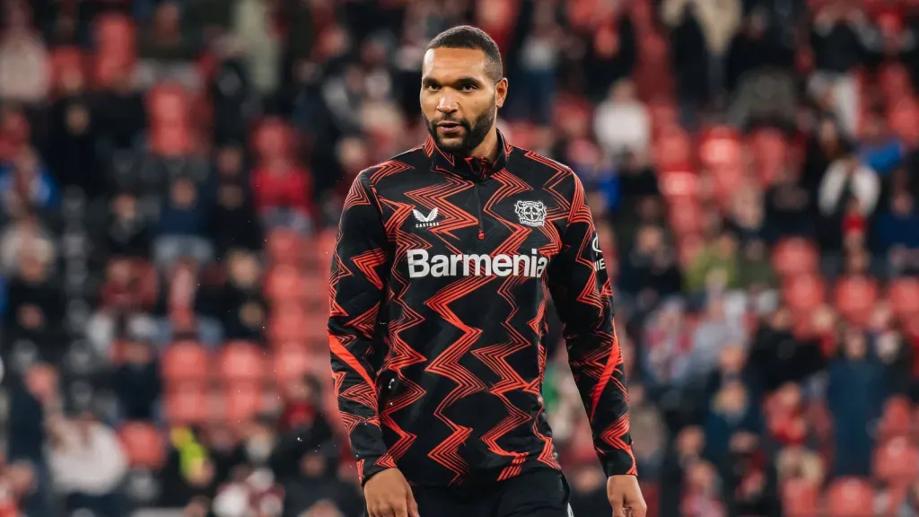 Jonathan Tah em partida do Bayer Leverkusen (Foto: IMAGO / NurPhoto)