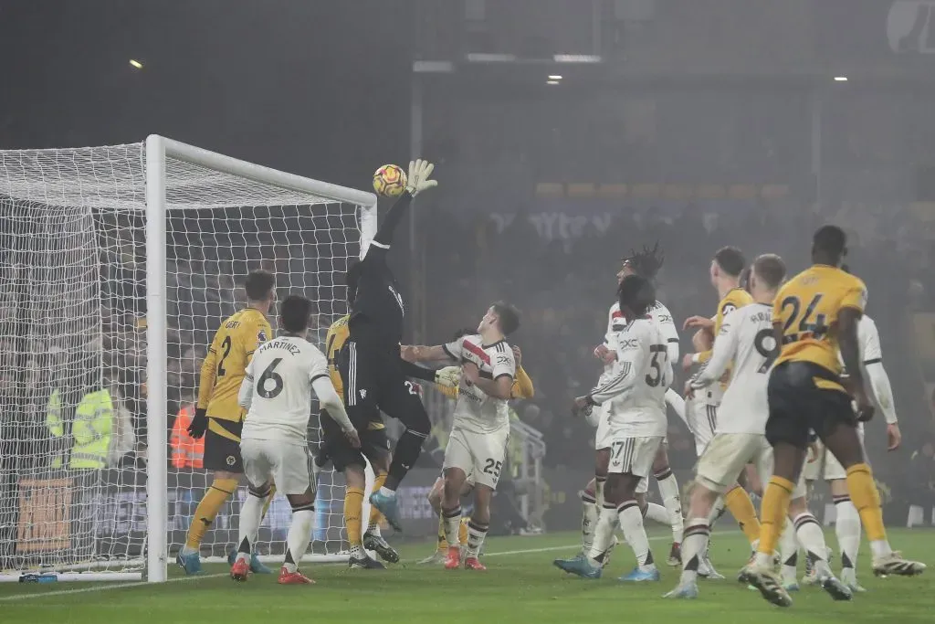 Momento do gol olímpico marcado por Matheus Cunha, que é alvo do Manchester United. Foto: IMAGO / News Images