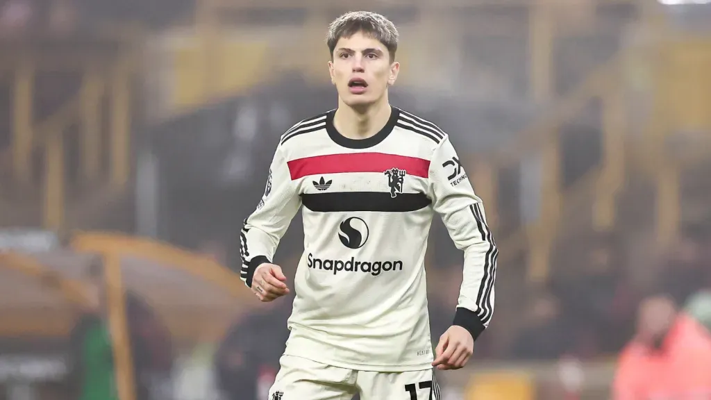 Alejandro Garnacho em partida com a camisa do Manchester United (Foto: IMAGO / Every Second Media)