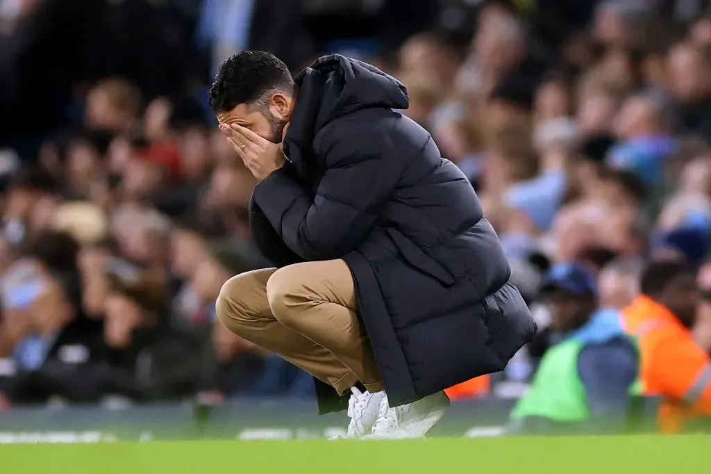 Ruben Amorim lamenta atuação do Manchester United. (Photo by Carl Recine/Getty Images)