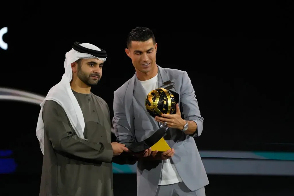 Cristiano Ronaldo recebe prêmio de melhor jogador em atividade no Oriente Médio. Ele citou Vini Jr, do Real Madrid, e a Bola de Ouro. Foto: IMAGO / Samuello Sports Images Gh