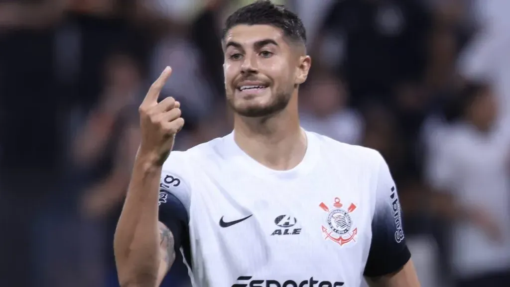 Pedro Raul topa deixar o Corinthians para assinar com outro clube do Brasileirão. Foto: Marcello Zambrana/AGIF
