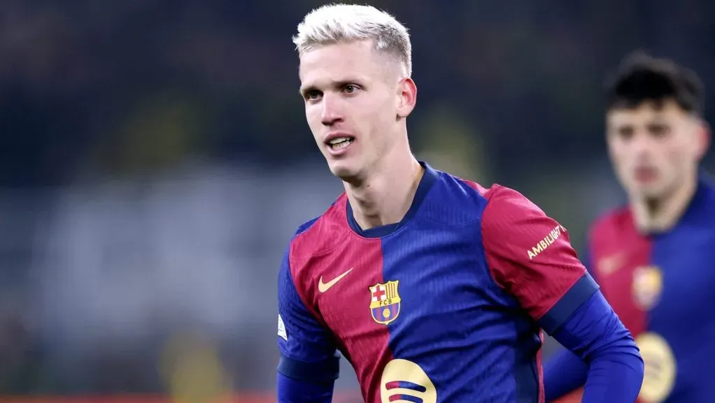 Olmo em campo pelo Barcelona. Foto: IMAGO / Laci Perenyi