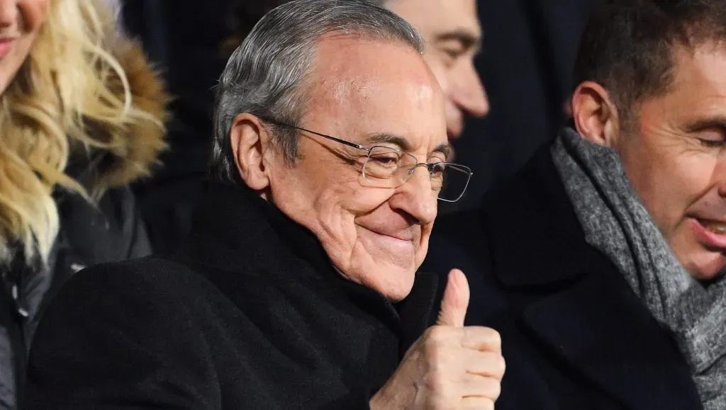 Florentino Pérez, presidente do Real Madrid, tem 2 nomes interessantes para o setor defensivo em 2025, segundo portal (Photo by David Ramos/Getty Images)