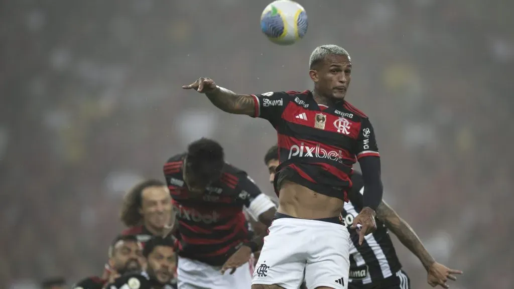 Wesley jogando pelo Flamengo