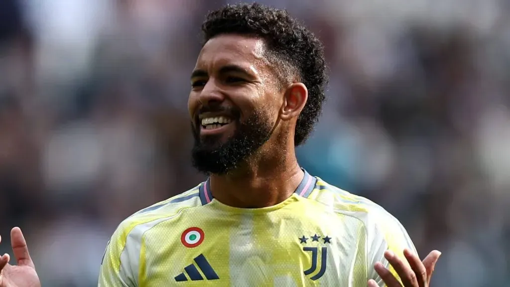 Douglas Luiz (Juventus Fc) parece desanimado, Serie A, Juventus x Cagliari - Serie A, Allianz Stadium, 6 de outubro de 2024, Turim, Itália.