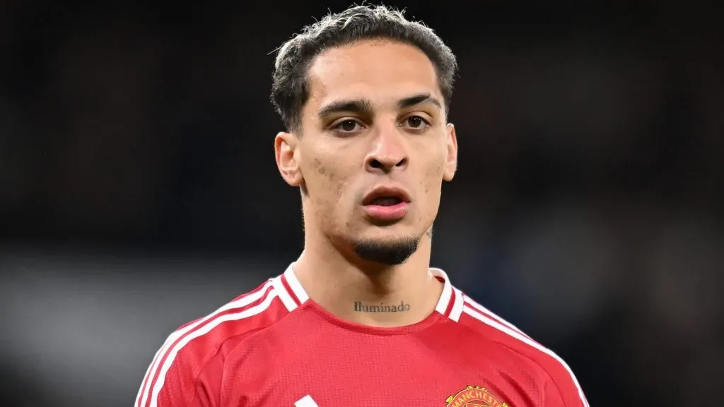 Antony em campo pelo Manchester United (Photo by Michael Regan/Getty Images)