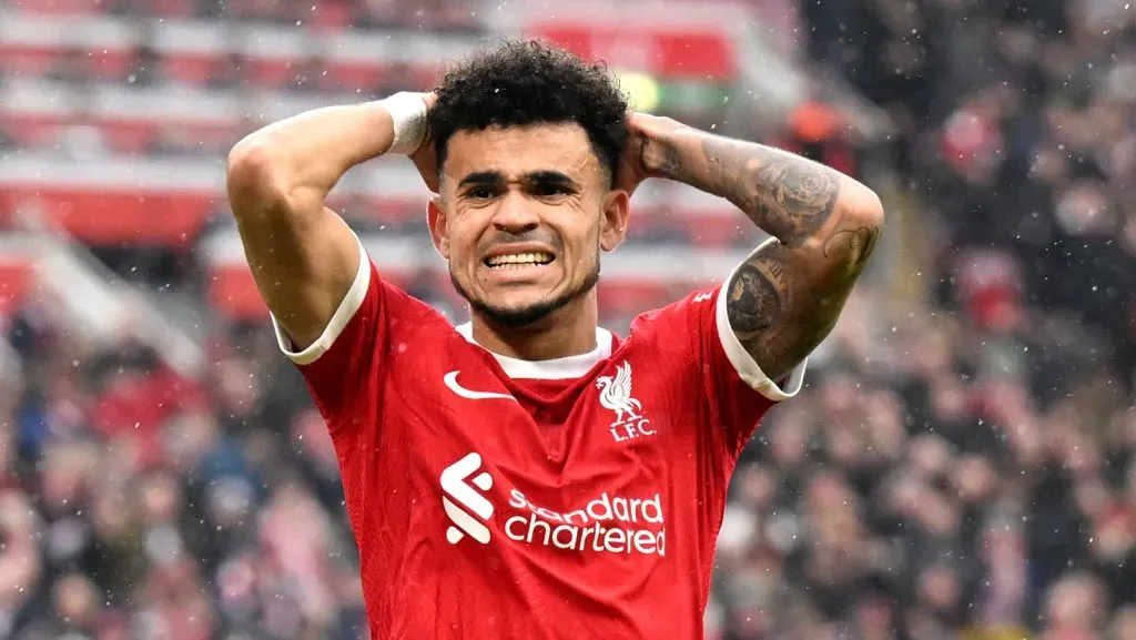 R$ 90 milhões: Liverpool decide anunciar atacante brasileiro para substituir Luis Díaz. (Photo by Michael Regan/Getty Images)