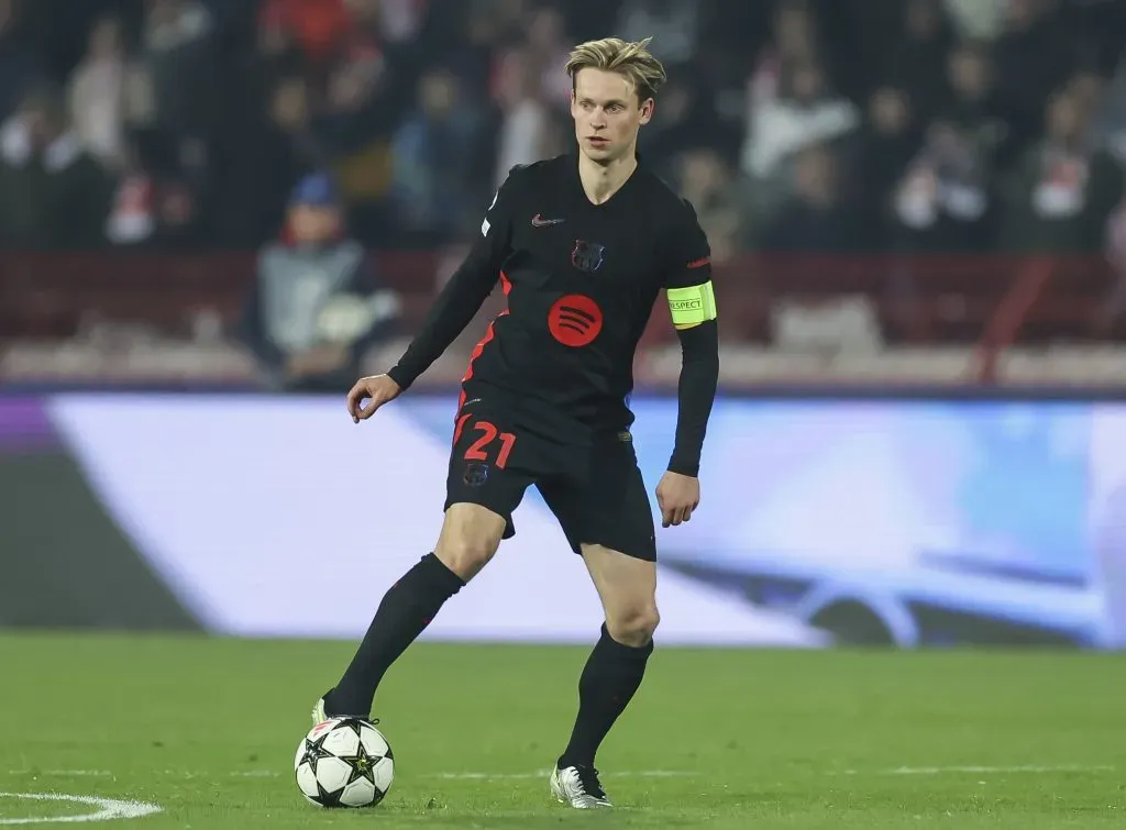De Jong é outro que pode sair (Photo by Srdjan Stevanovic/Getty Images)