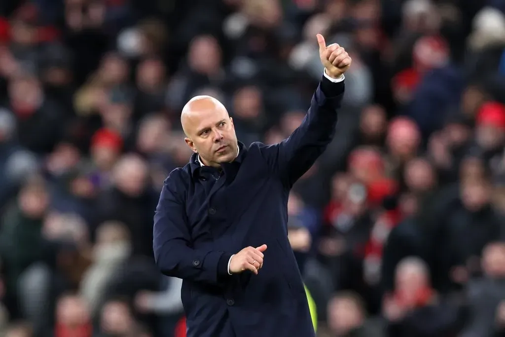 Arne Slot vive boa fase sob o comando do Liverpool - (Photo by Alex Livesey/Getty Images)