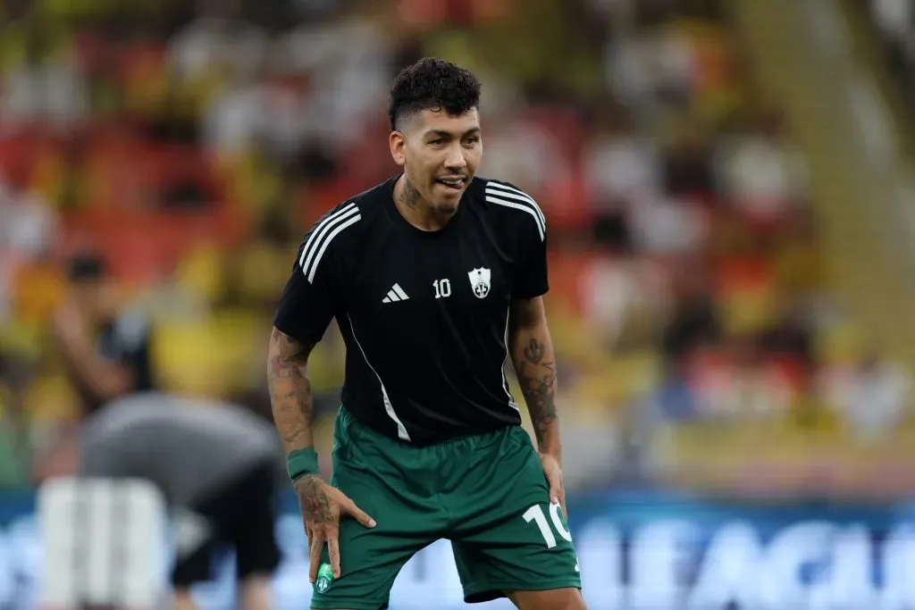 Firmino pode deixar o futebol saudita. (Photo by Yasser Bakhsh/Getty Images)
