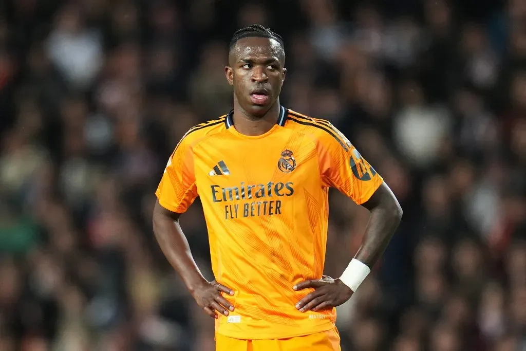 Vini Jr. atacante do Real Madrid em campo (Photo by Aitor Alcalde/Getty Images)