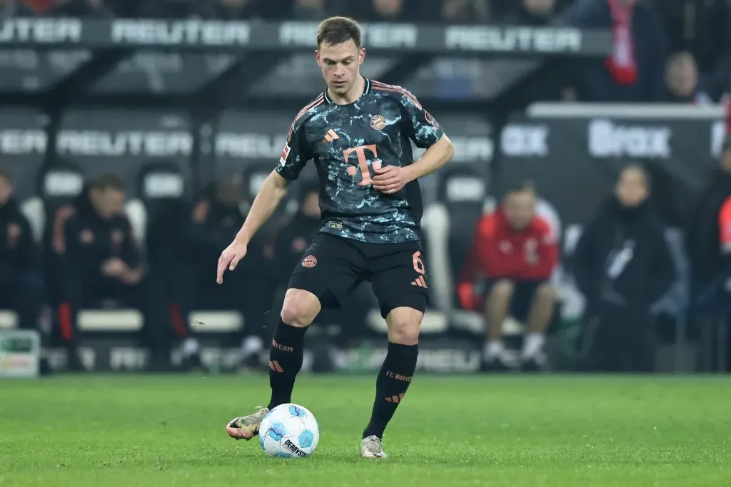 Kimmich é alvo do Liverpool. (Photo by Christof Koepsel/Getty Images)