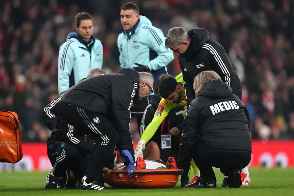 Lesão de Gabriel Jesus deve preocupar o Arsenal (Photo by Alex Pantling/Getty Images)
