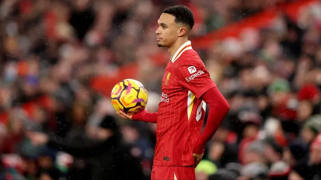 Arnold em jogo do Liverpool. Foto: Carl Recine/Getty Images