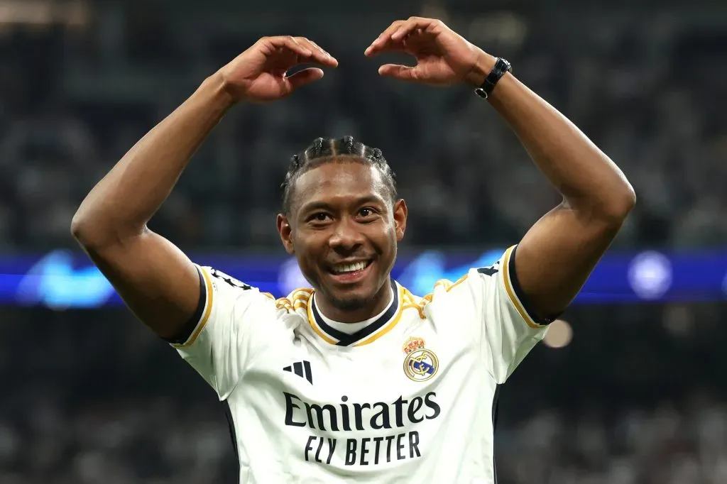 Alaba deve retornar ao time do Real Madrid contra o Las Palmas, segundo portal Relevo (Photo by Alexander Hassenstein/Getty Images)