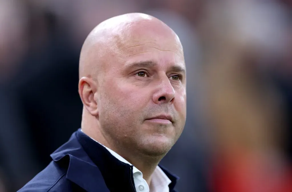 Arne Slot, técnico do Liverpool (Photo by Alex Livesey/Getty Images)