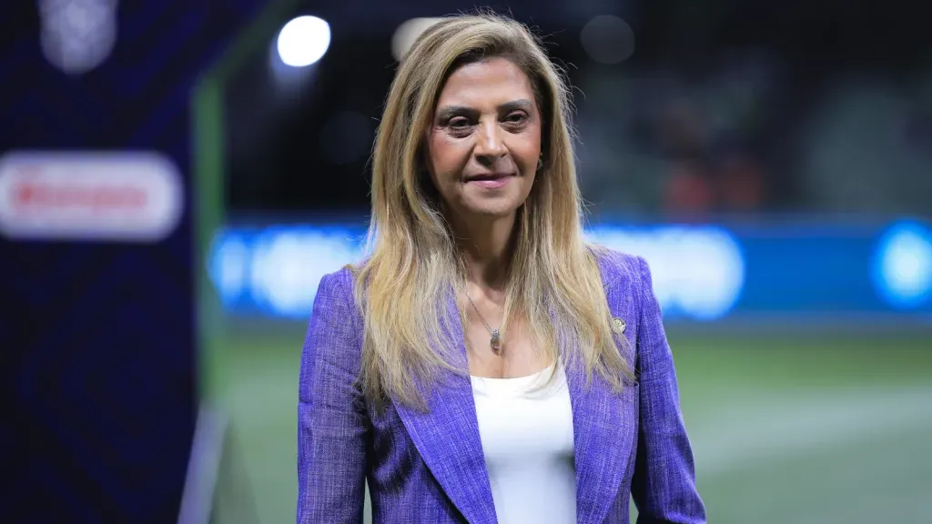 Leila Pereira presidente do Palmeiras antes de partida contra o Botafogo no estádio Allianz Parque (FOTO: Ettore Chiereguini/AGIF)