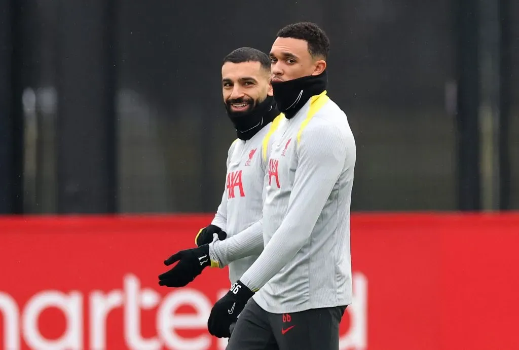 Salah está em fim de contrato na Inglaterra. (Photo by Carl Recine/Getty Images)
