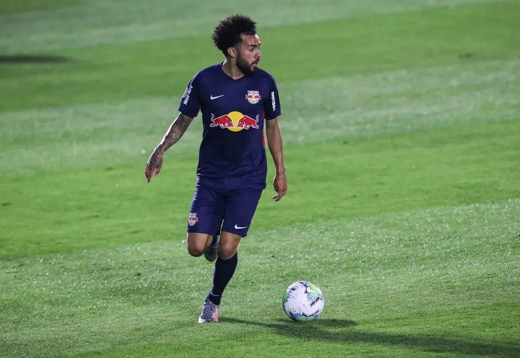 Claudinho nos tempos de RB Bragantino (Photo by Alexandre Schneider/Getty Images)
