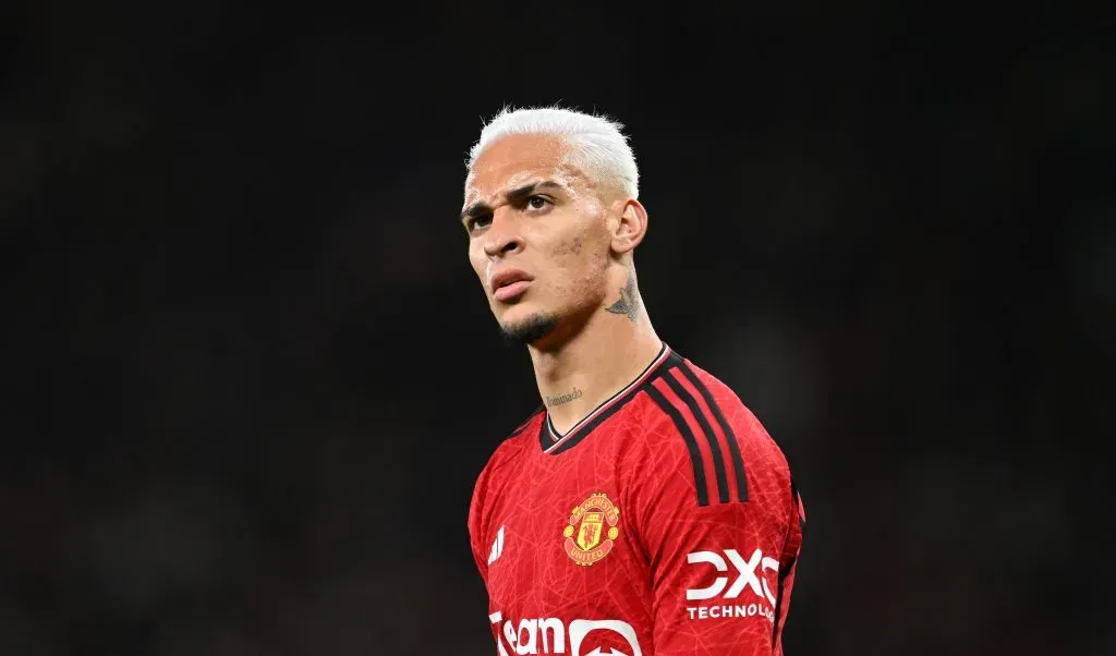 Antony em campo pelo Manchester United (Photo by Stu Forster/Getty Images)