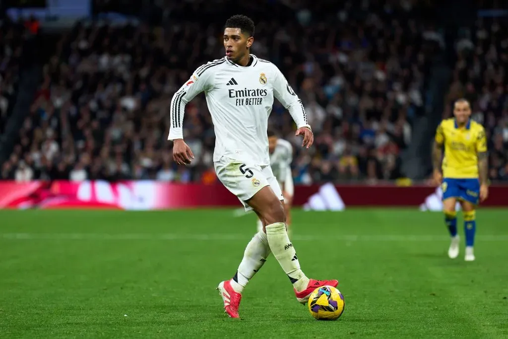 Bellingham em ação pelo Real Madrid. (Photo by Angel Martinez/Getty Images)