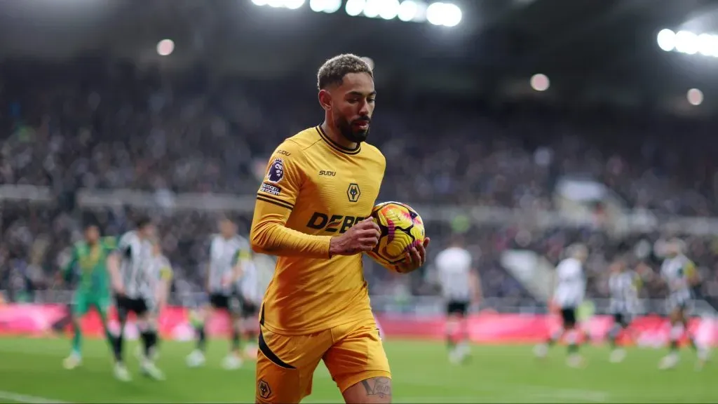 Matheus Cunha com a camisa do Wolverhampton. Foto: Naomi Baker/Getty Images