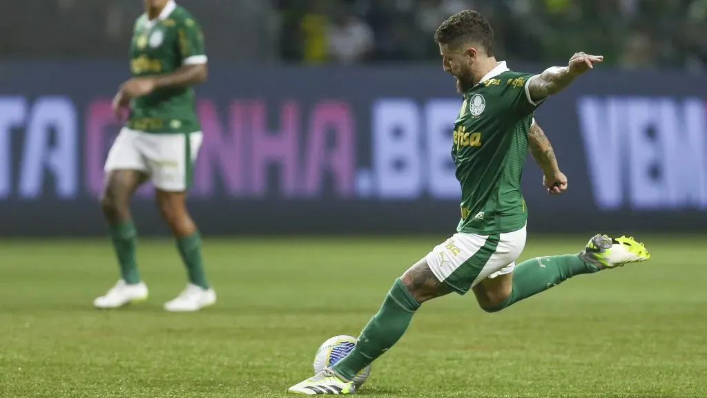 Zé Rafael jogando pelo Palmeiras. Foto: Ricardo Moreira/Getty Images