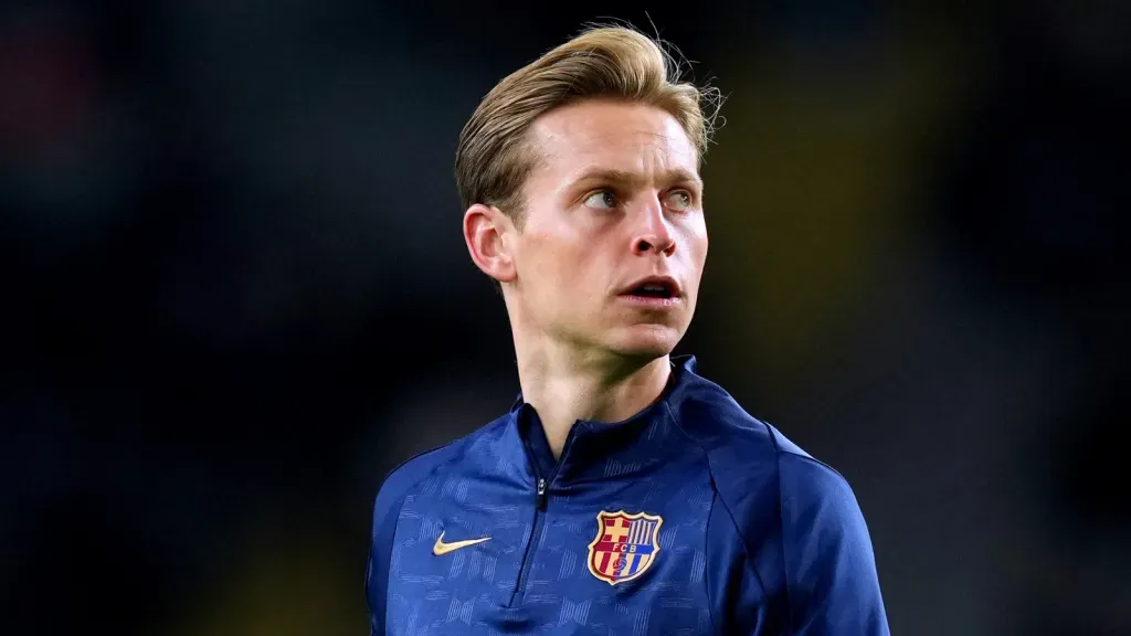 Frenkie de Jong antes de pertida pelo Barcelona (Photo by Alex Caparros/Getty Images)