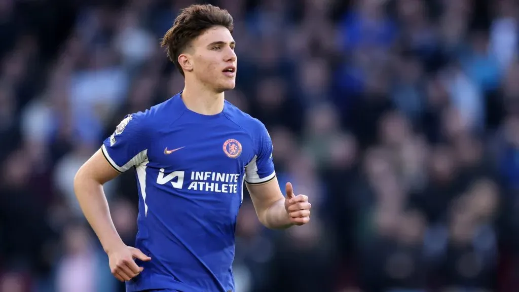 Casadei em jogo do Chelsea. Foto: George Wood/Getty Images