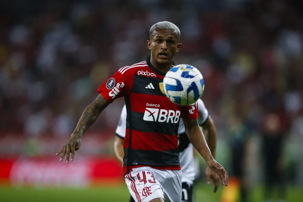 Wesley pode deixar o Fla (Photo by Wagner Meier/Getty Images)
