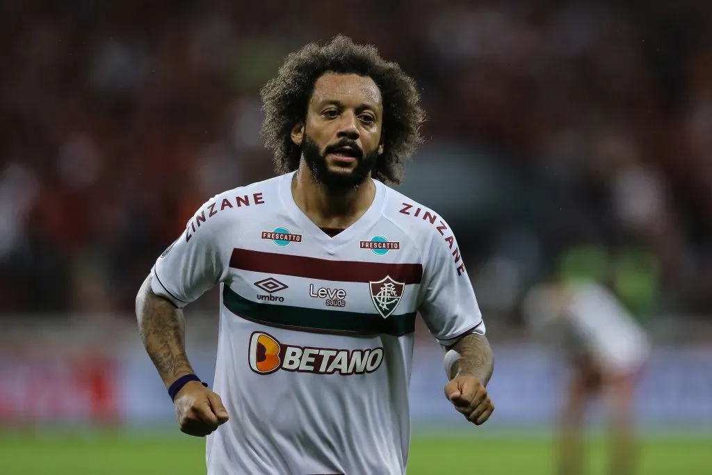 Marcelo enfrentando o Internacional (Photo by Pedro H. Tesch/Getty Images)