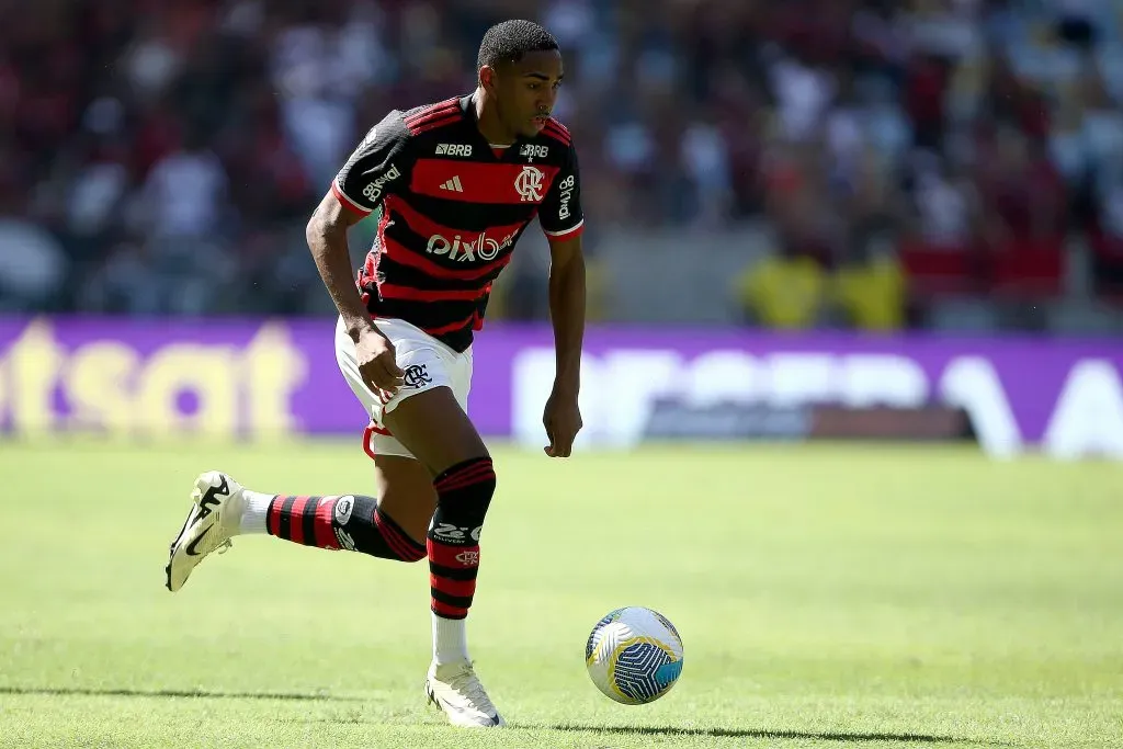 Lorran também deve sair (Photo by Wagner Meier/Getty Images)