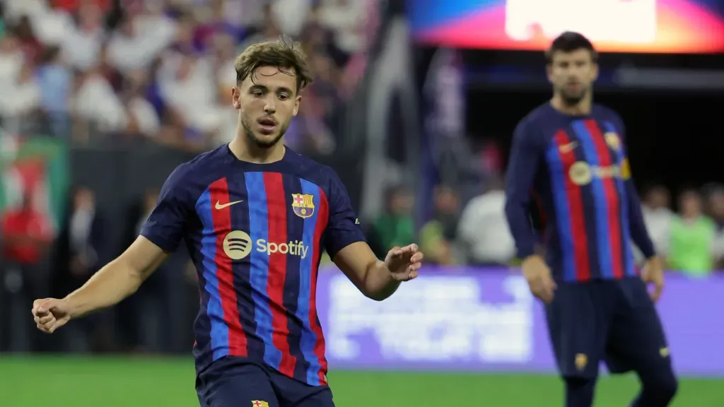 Nico González em partida pelo Barcelona (Photo by Ethan Miller/Getty Images)