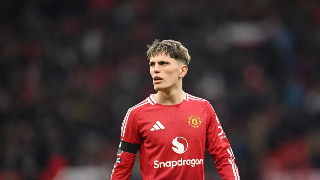 Alejandro Garnacho em partida pelo Manchester United (Photo by Michael Regan/Getty Images)