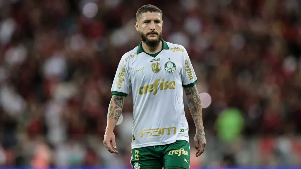 Zé Rafael com a camisa do Palmeiras. Foto: Thiago Ribeiro/AGIF