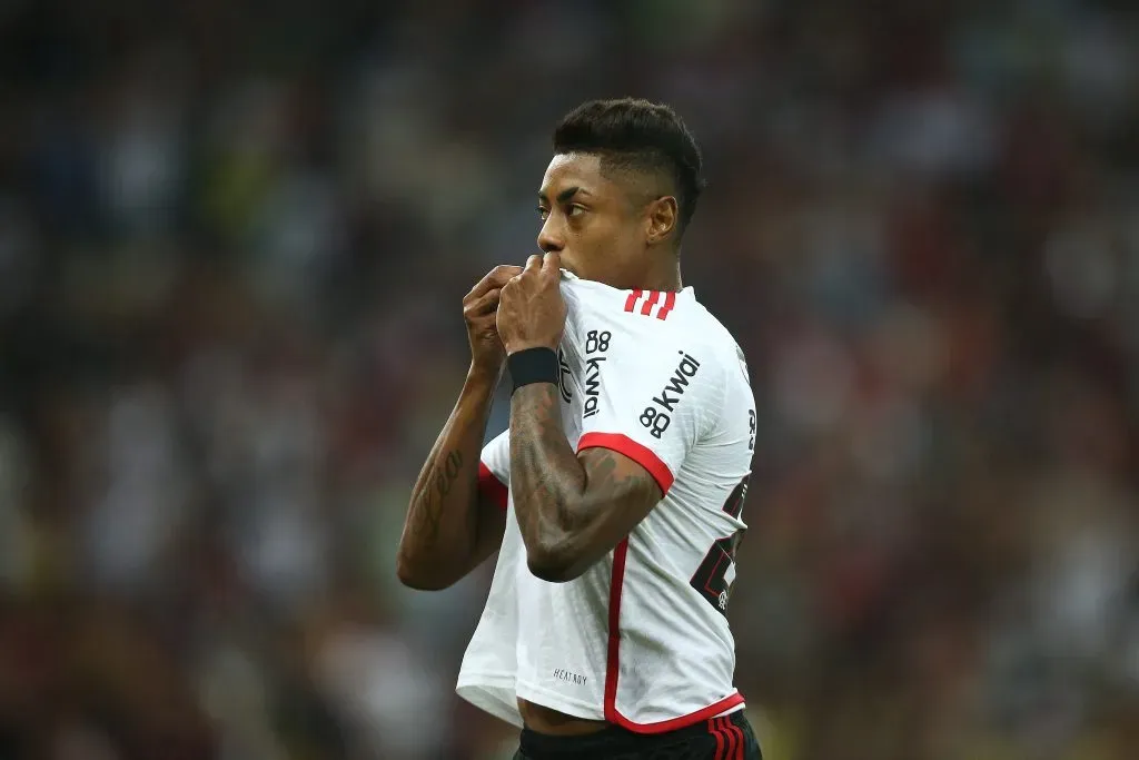 Bruno Henrique comemorando gol contra o Vasco. (Photo by Wagner Meier/Getty Images)