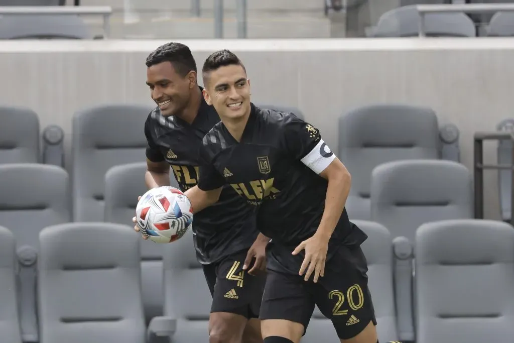 Atuesta, jogador do Palmeiras, em ação pelo Los Angeles, FC. Ele deve assinar com o Orlando City, também da MLS (Photo by Michael Owens/Getty Images)