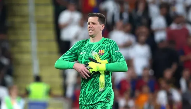 Szczesny em campo pelo Barcelona (Yasser Bakhsh/Getty Images)