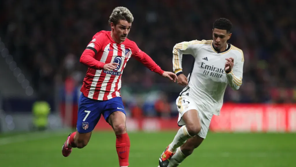 Griezmann e Bellingham e, partida pela La Liga(Photo by Gonzalo Arroyo Moreno/Getty Images)