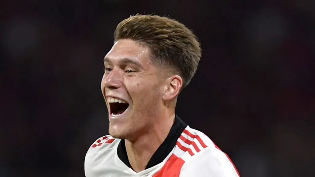 Rollheiser pode deixar o Corinthians de lado para fechar com time carioca. (Photo by Hernan Cortez/Getty Images)