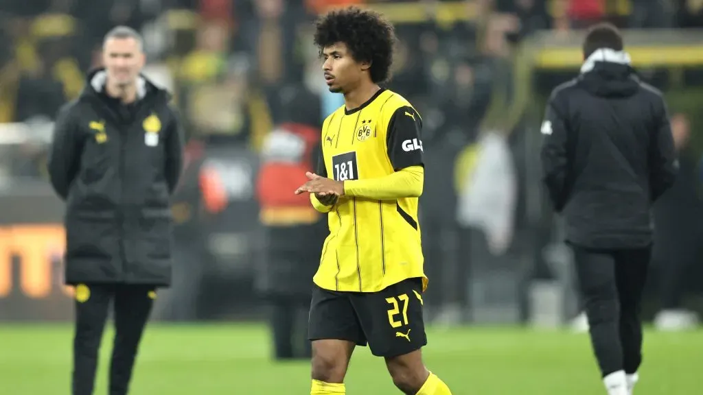 Adeyemi com a camisa do Borussia Dortmund. Foto: Christof Koepsel/Getty Images