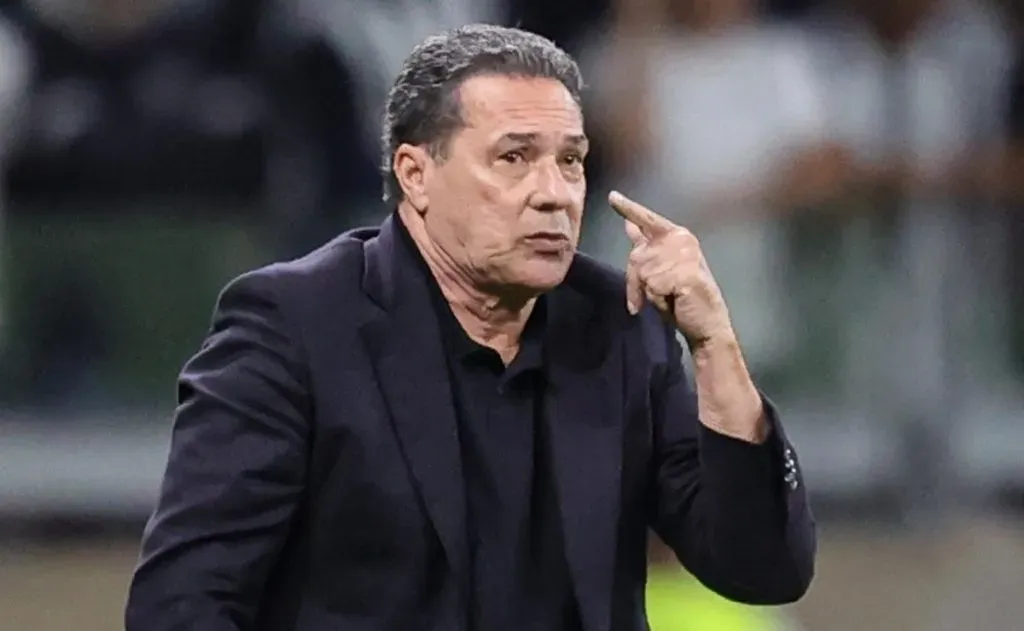 Luxemburgo assina com a Band para ser comentarista esportivo. Foto: Gilson Junio/AGIF