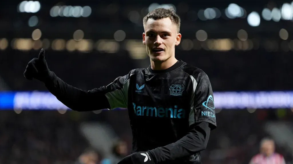 Florian Wirtz durante jogo pelo Bayer Leverkusen (Photo by Angel Martinez/Getty Images)