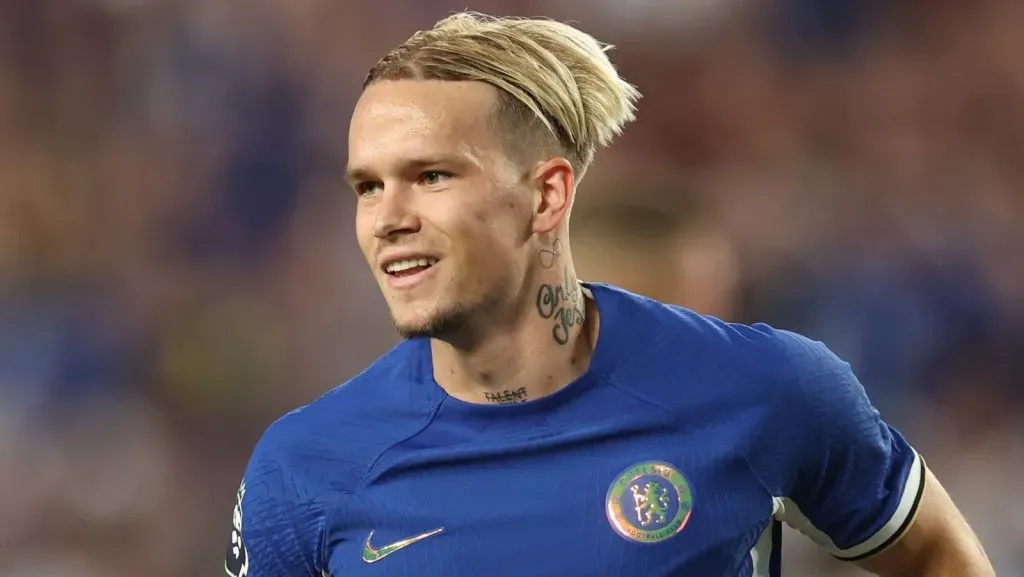 O Chelsea está interessado na contratação de Kaoru Mitoma, atacante japonês do Brighton, como possível substituto para Mykhailo Mudryk. (Photo by Tim Nwachukwu/Getty Images)